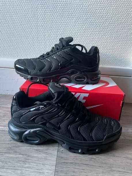 Buty Nike Air Max TN Plus Black R.40