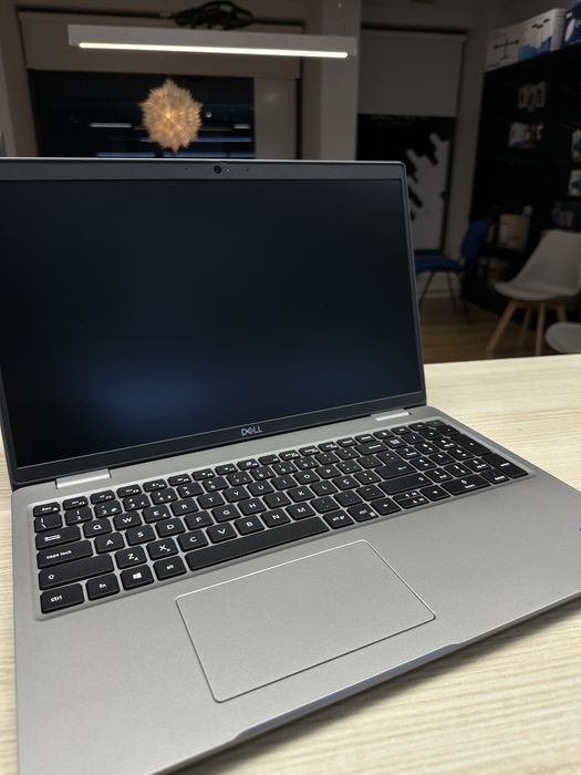 Dell Latitude 3550 - i7 (13ª Geração)