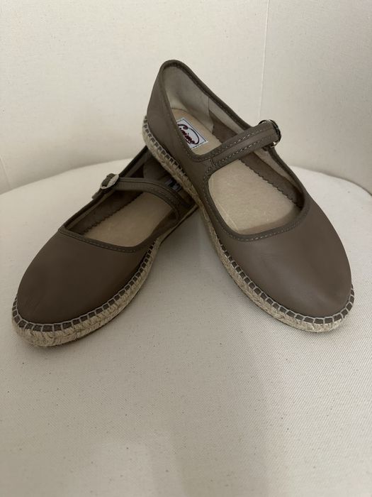 Gaimo espadryle ze skory. Rozm 37