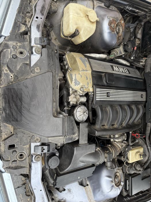 Bmw e36 328ia седан розборка