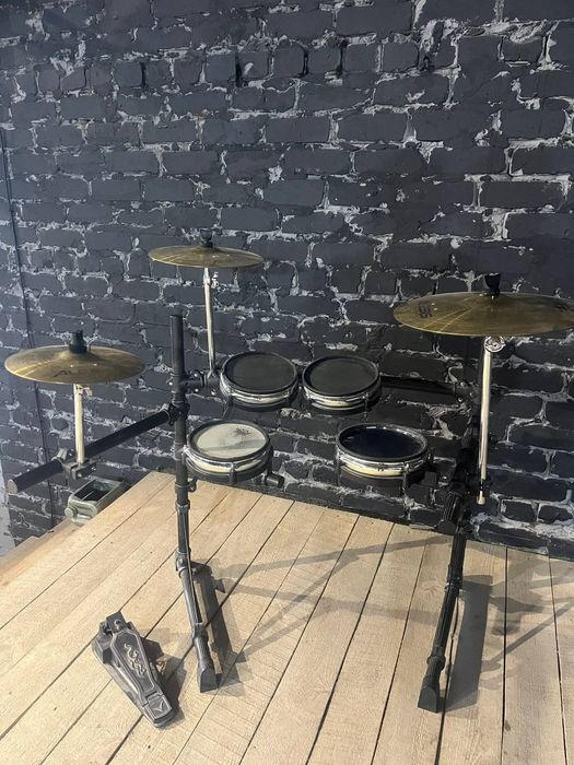 Електронна барабанна установка alesis