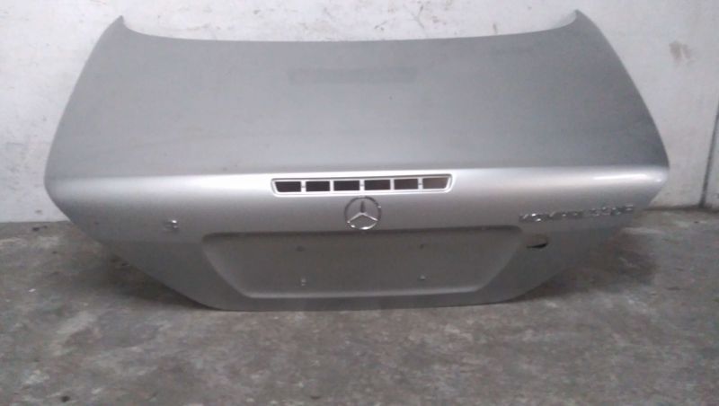 Tampa Da Mala Mercedes-Benz Slk (R170)