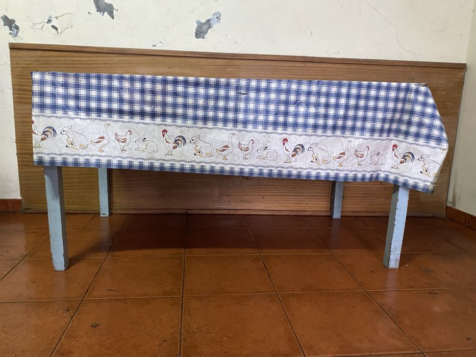 Mesa Antiga em Madeira