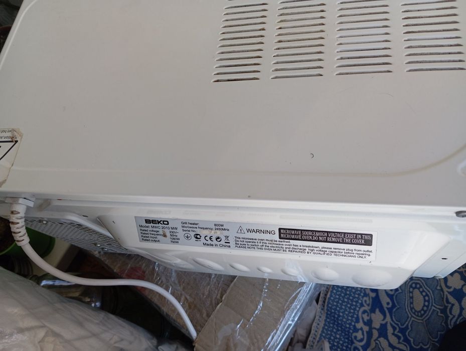 Мікрохвильова піч Beko мікрохвильвка з грилем