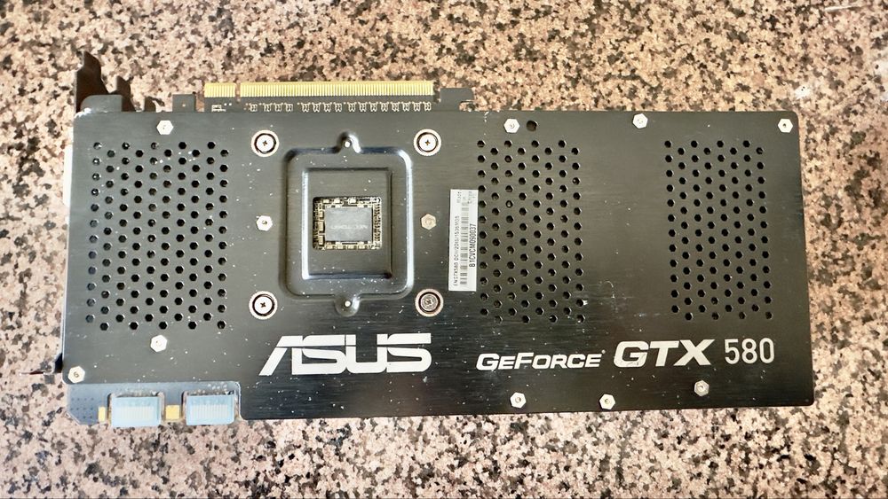PLACA GRAFICA - ASUS GeForce GTX 580 DirectCU II –