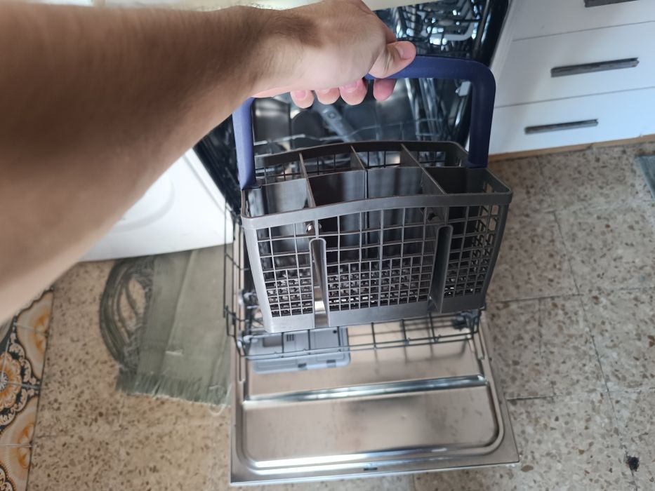 Máquina de lavar loiça Whirlpool