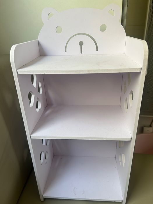 Prateleira quarto bebe