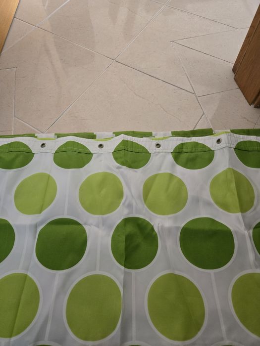 Cortina  duche, pouco uso.