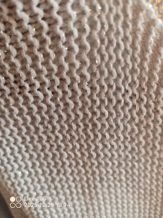 Sweterek damski firmowy rozmiar z metki M