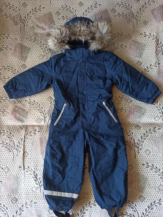 Комбинезон зимний ,, H&M ,, размер 104