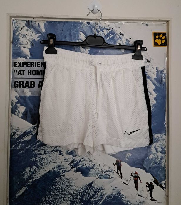 Spodenki sportowe damskie Nike