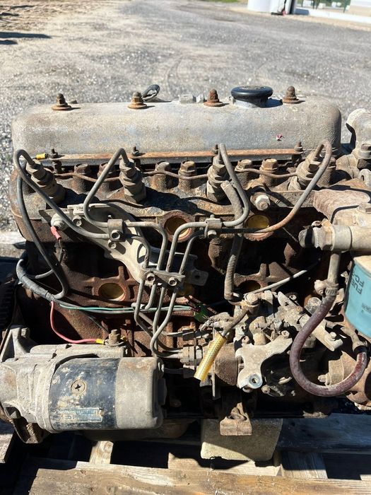 2 Motores Daihatsu Completos para Jipe Portaro (vende se o conjunto)