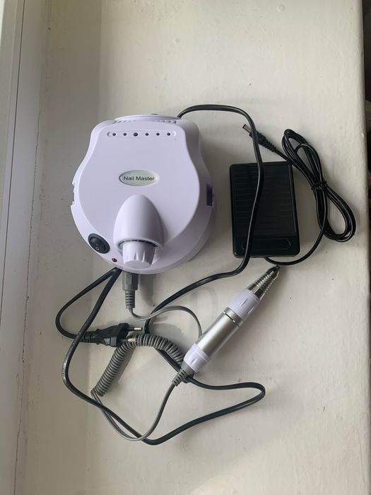 Набор: фрезер + вытяжка для маникюра, педикюра