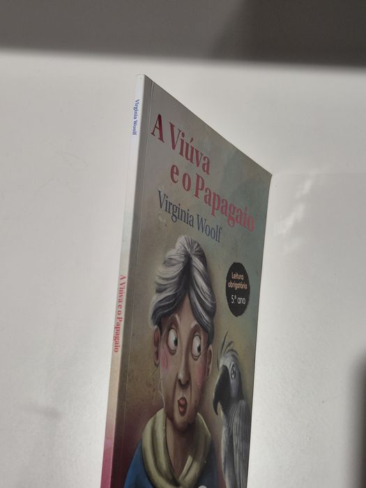 A viúva e o papagaio