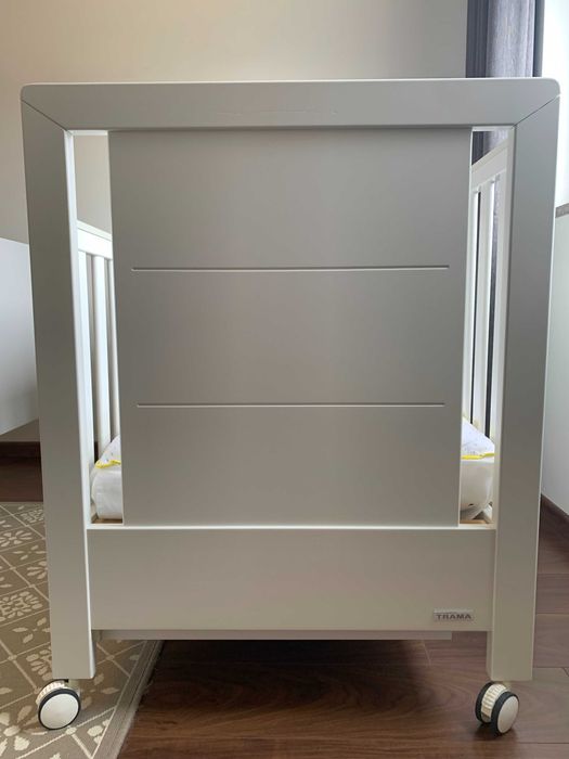 Berço/Cama + Colchão - Marca Trama modelo Inova - Branco Mate