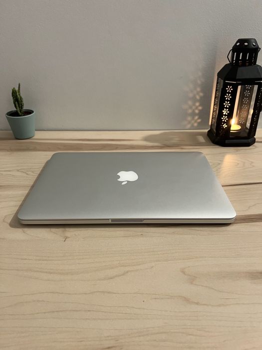 MacBook Pro 13" Retina i5 / 8GB / 256GB SSD NVMe