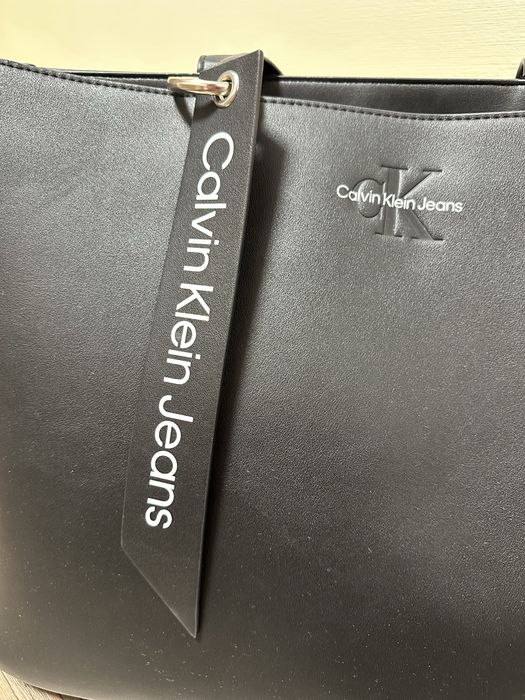 Продам новую сумку Calvin Klein