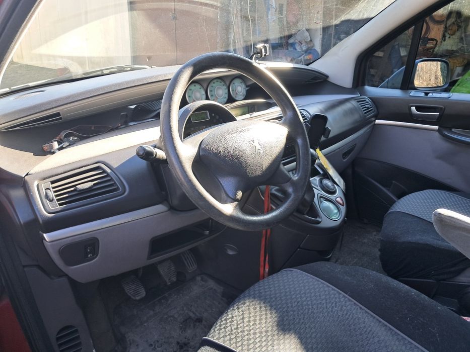 PEUGEOT 807 2.0 HDI 8 lat w jednych rękach