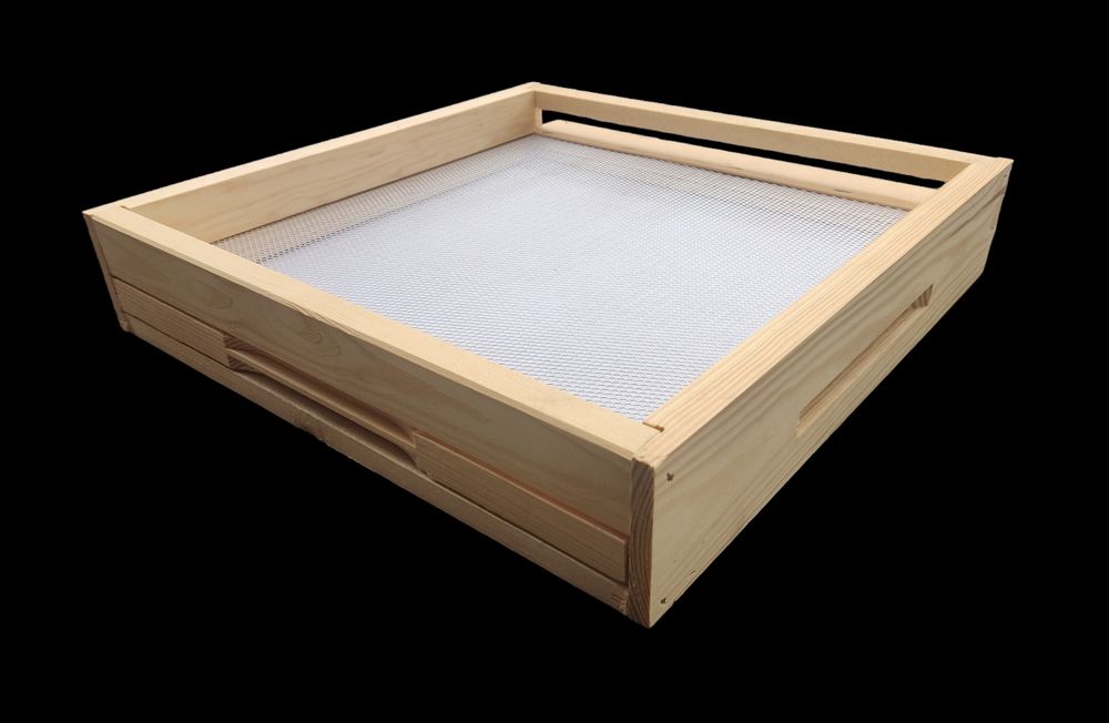 Dennica Wielkopolska higieniczna osiatkowana drewniana