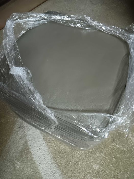 Cadeiras em palhinha