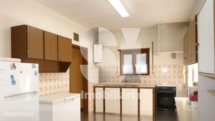 Moradia M3 com Excelente Exposição Solar — Junto ao Rio Alva