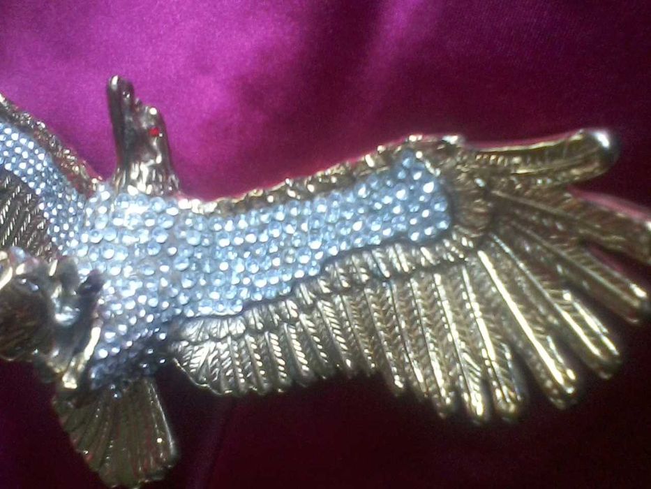 Сувенір Орел з напів коштовним каменем-шаром