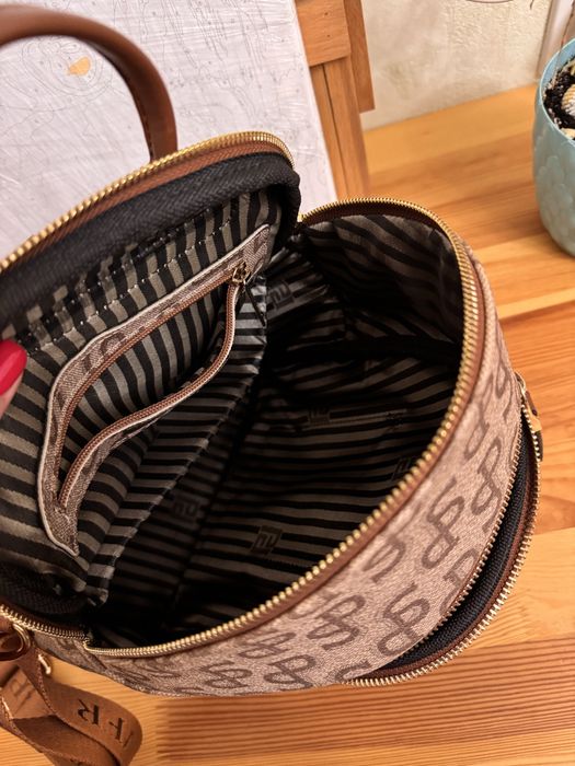 Жіночий модний рюкзак