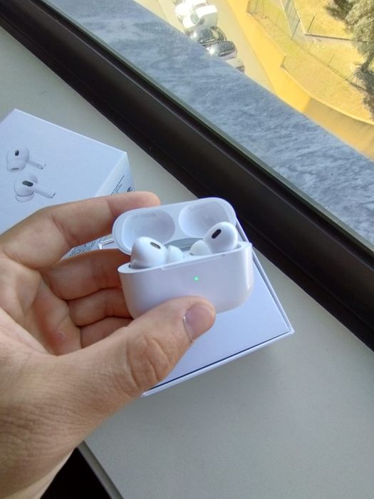 Apple AirPods Pro A3049+A2968 In-Ear (MagSafe Charging)