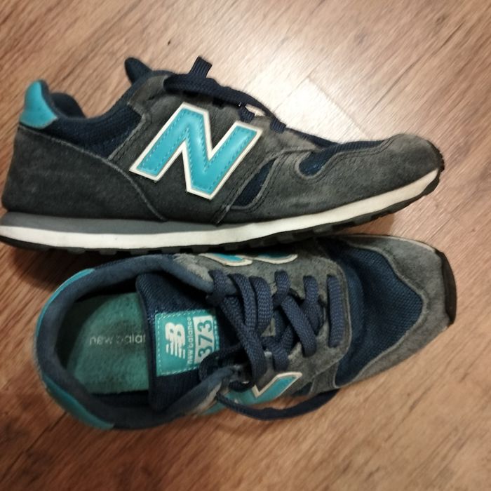New balance  373