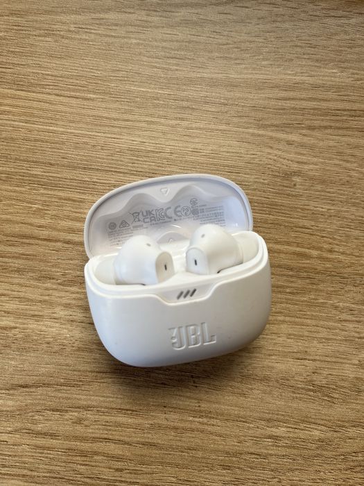Sluchawki JBL Tune Beam