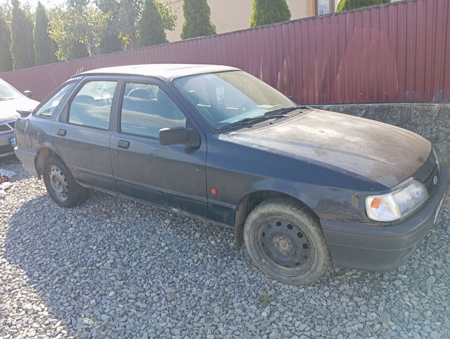 Авто Ford Sierra