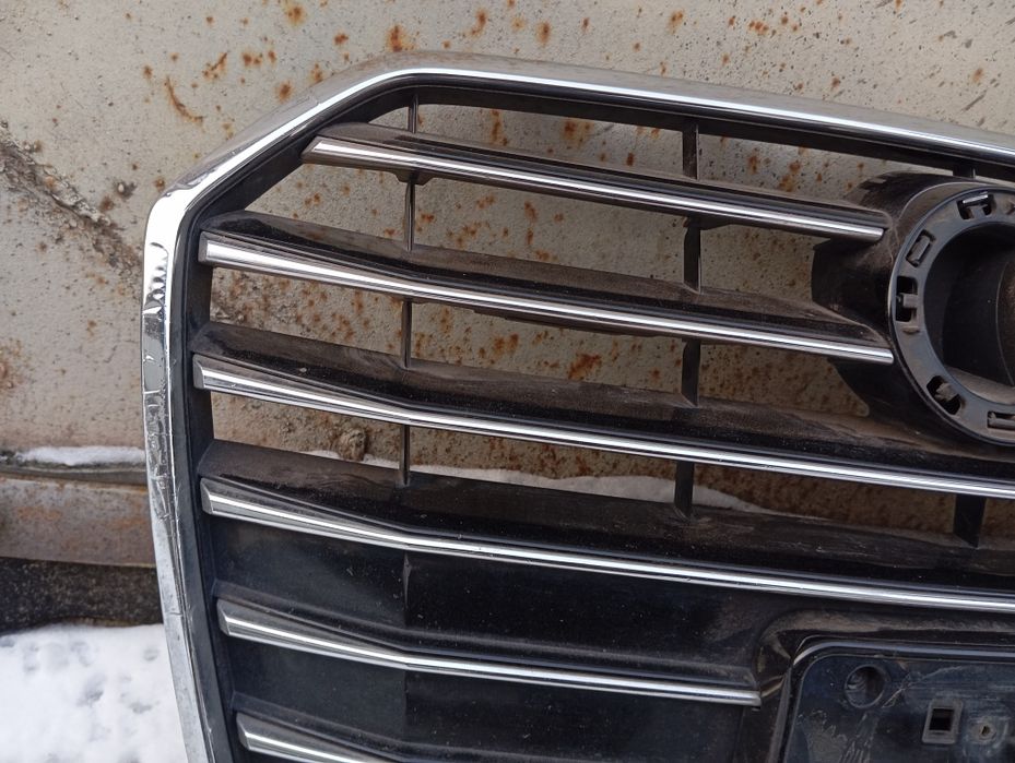 Решітка бампера Audi A6 C7 17 рік