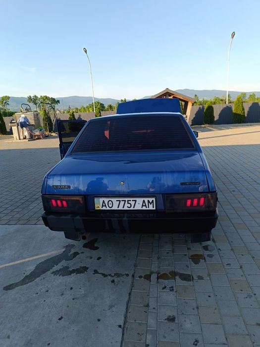 Продам автомобіль ВАЗ 21099