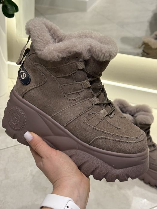 Зимові черевики 37 р