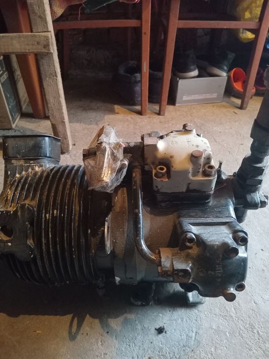 Продам компресор 3 ціліндри 380 w