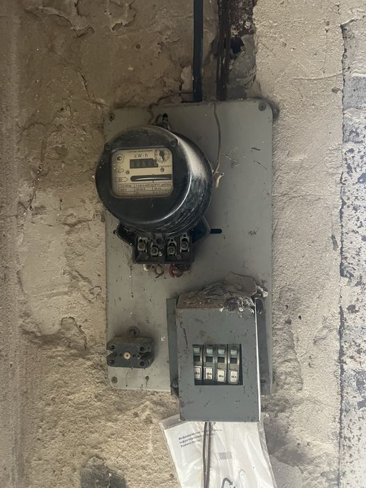 Продам три гаражі разом вул. Сухоярська. 200 м.кв. Під СТО, виробництво