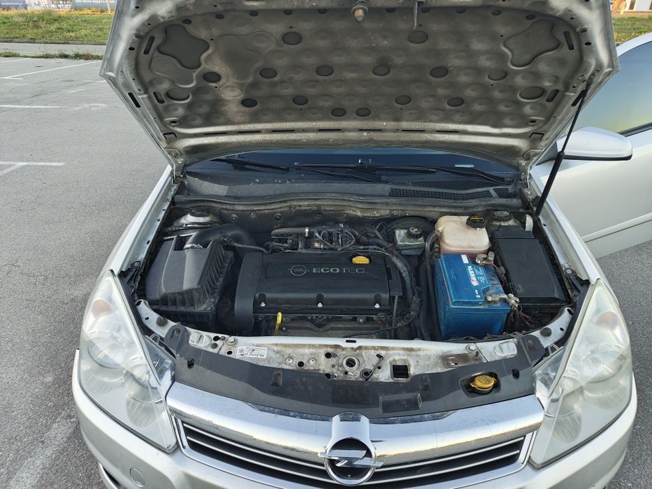 Opel Astra H 2007 1.6 г/б