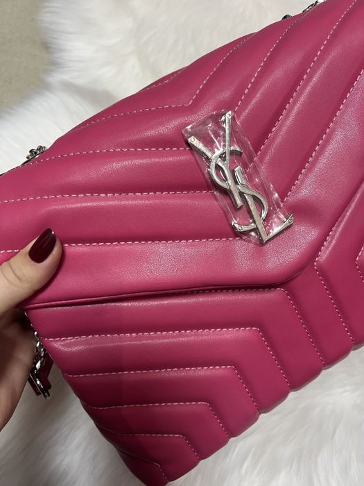 Сумка розовая Yves Saint Laurent
