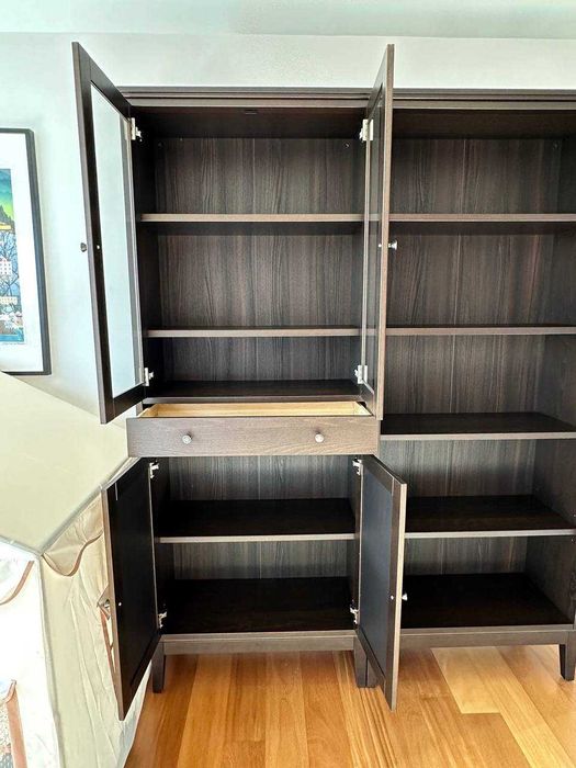 Armário alto com porta de vidro e Estante IKEA IDANÄS