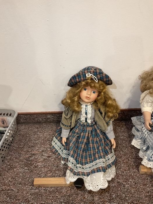 Stara lalka porcelanowa