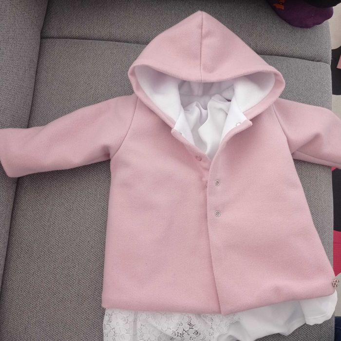 Komplet z płaszczykiem do chrztu dla dziewczynki 74