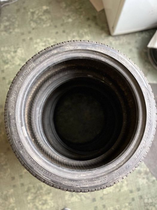 Резина 235/40R18  Dunlop Winter Sport 3D MO пара зима Z18-268