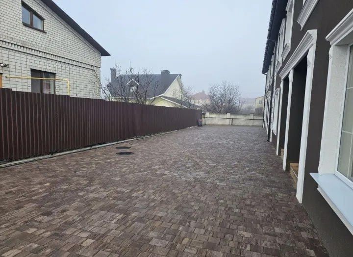 Таунхаус на Патріотичній