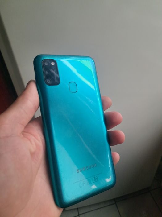 Samsung m21 4/64гб.