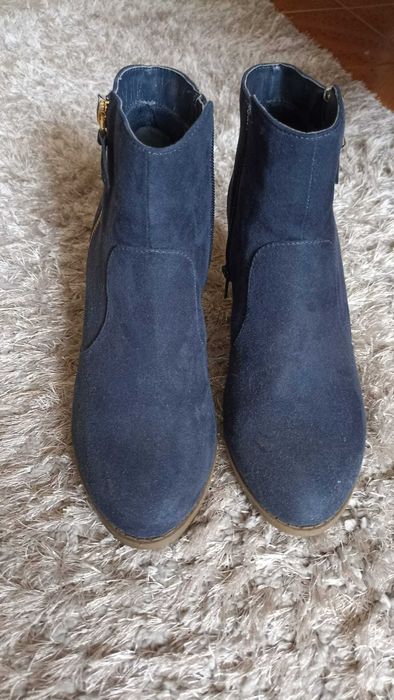 Sapatos Tamanho 39, Elegantes, Confortáveis e Pouco Usados