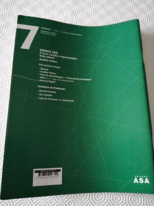 Manual e caderno atividades Geografia 7o ano