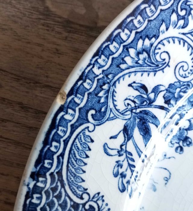 Antigos pratos em faiança Sacavém motivo Alcobaça