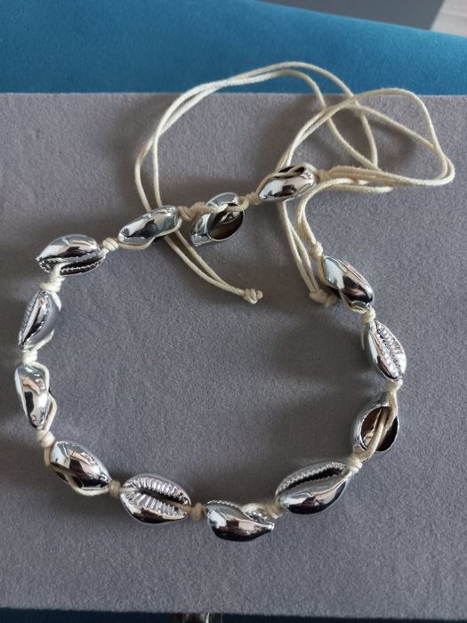 Naszyjnik z muszelek nowy wiązany