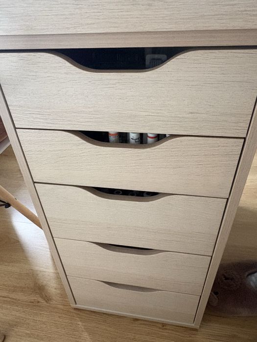 Secretária como nova