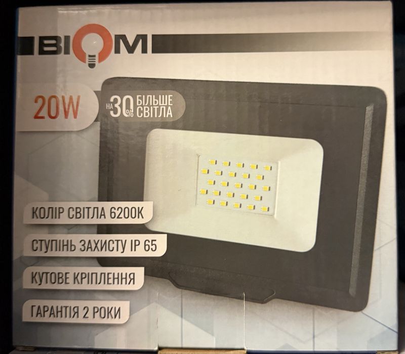 Светодиодный прожектор BIOM 10W, 20W, 30W, 50W та 100  6200К 220V IP65